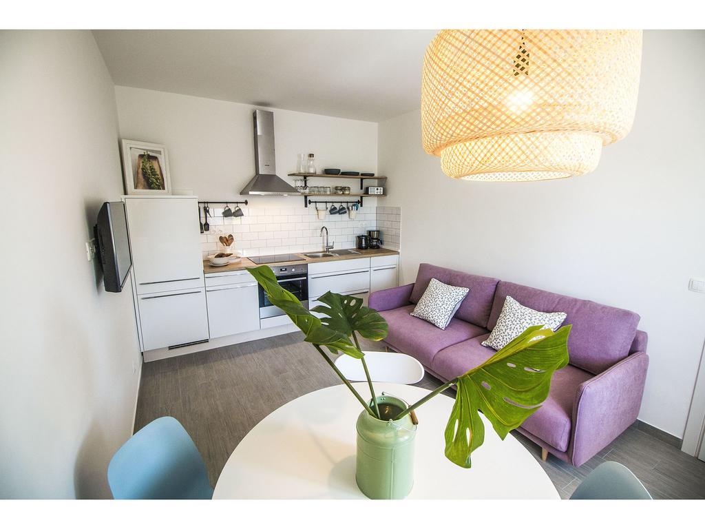 Apartment Sur La Plage Podstrana Dış mekan fotoğraf