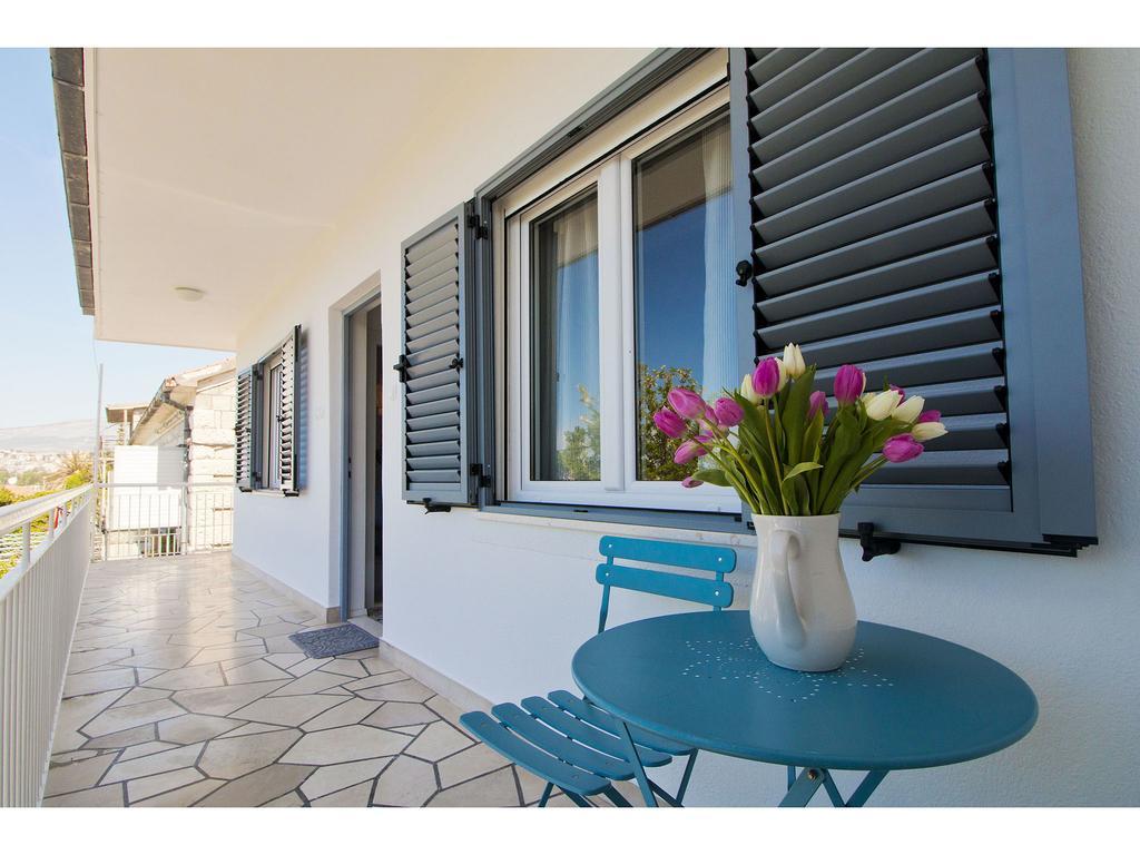 Apartment Sur La Plage Podstrana Dış mekan fotoğraf